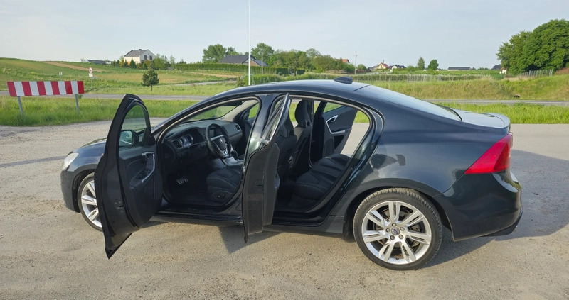 Volvo S60 cena 43900 przebieg: 227000, rok produkcji 2011 z Lublin małe 562